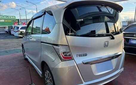 Honda Freed I, 2015 год, 846 000 рублей, 5 фотография
