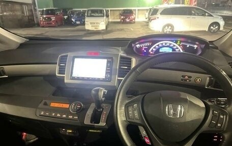 Honda Freed I, 2015 год, 846 000 рублей, 17 фотография