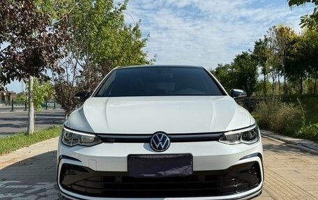 Volkswagen Golf VIII, 2022 год, 1 855 000 рублей, 2 фотография