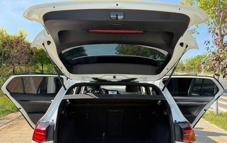 Volkswagen Golf VIII, 2022 год, 1 855 000 рублей, 7 фотография