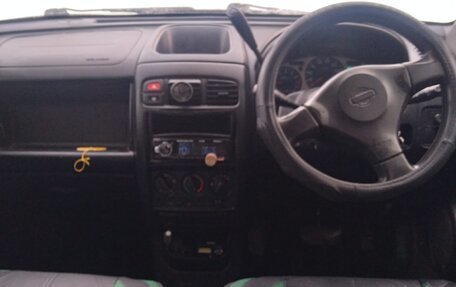 Nissan Cube II, 2000 год, 120 000 рублей, 7 фотография