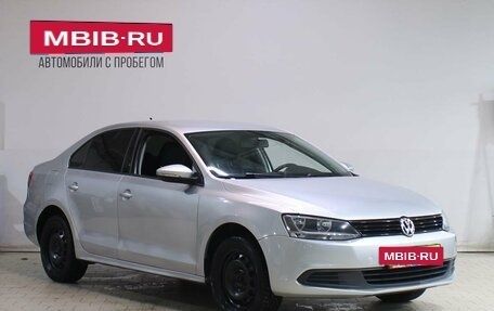 Volkswagen Jetta VI, 2013 год, 739 000 рублей, 3 фотография