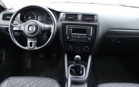 Volkswagen Jetta VI, 2013 год, 739 000 рублей, 10 фотография