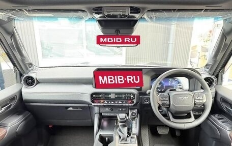 Toyota Land Cruiser Prado, 2024 год, 7 330 000 рублей, 11 фотография