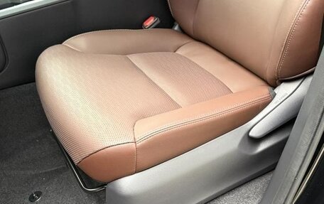 Toyota Land Cruiser Prado, 2024 год, 7 330 000 рублей, 16 фотография