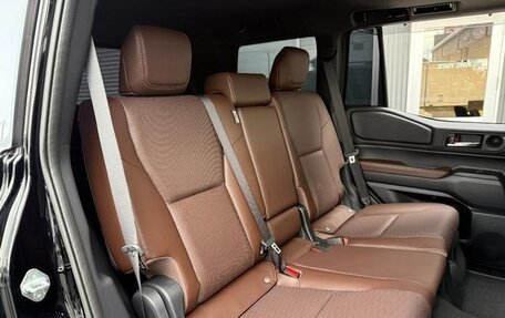 Toyota Land Cruiser Prado, 2024 год, 7 330 000 рублей, 18 фотография