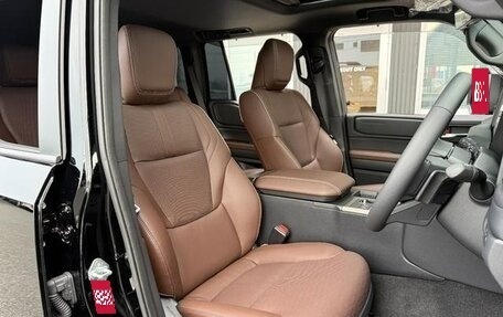 Toyota Land Cruiser Prado, 2024 год, 7 330 000 рублей, 14 фотография