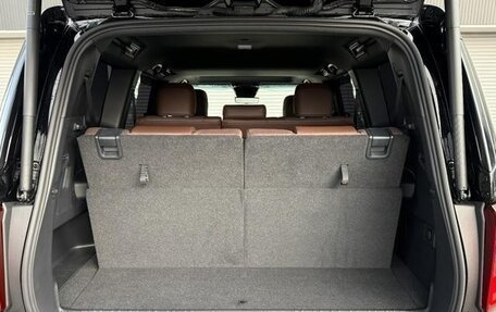 Toyota Land Cruiser Prado, 2024 год, 7 330 000 рублей, 22 фотография
