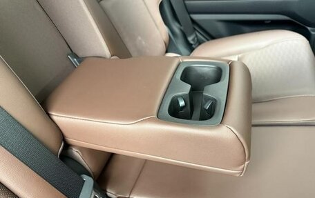 Toyota Land Cruiser Prado, 2024 год, 7 330 000 рублей, 35 фотография