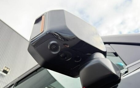 Toyota Land Cruiser Prado, 2024 год, 7 330 000 рублей, 29 фотография