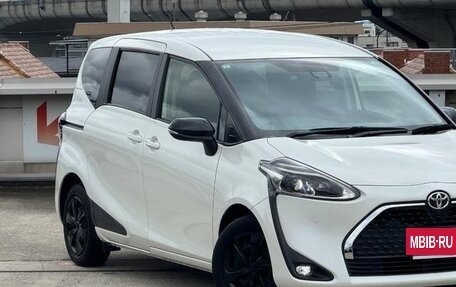 Toyota Sienta II, 2018 год, 1 205 000 рублей, 2 фотография