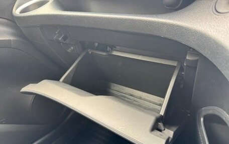 Toyota Sienta II, 2018 год, 1 205 000 рублей, 30 фотография