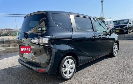 Toyota Sienta II, 2022 год, 1 292 000 рублей, 3 фотография