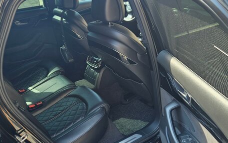 Audi A8, 2012 год, 1 820 000 рублей, 4 фотография