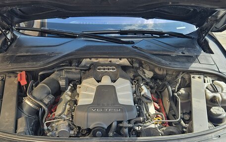 Audi A8, 2012 год, 1 820 000 рублей, 7 фотография