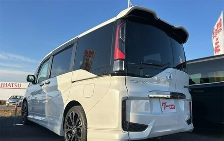 Honda Stepwgn IV, 2015 год, 1 593 000 рублей, 1 фотография