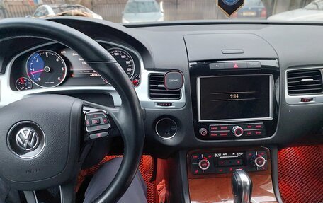 Volkswagen Touareg III, 2010 год, 1 980 000 рублей, 9 фотография