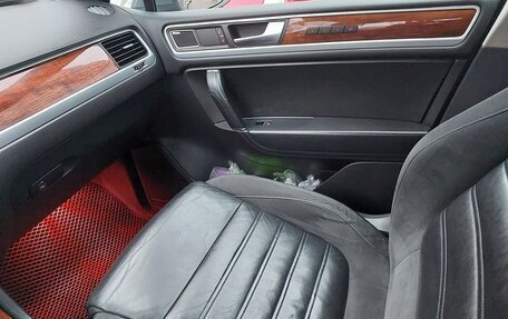 Volkswagen Touareg III, 2010 год, 1 980 000 рублей, 11 фотография