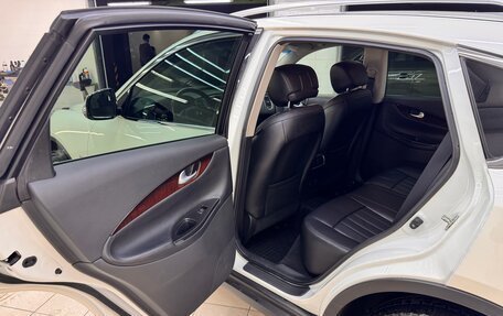 Infiniti QX50 I рестайлинг, 2016 год, 2 500 000 рублей, 13 фотография