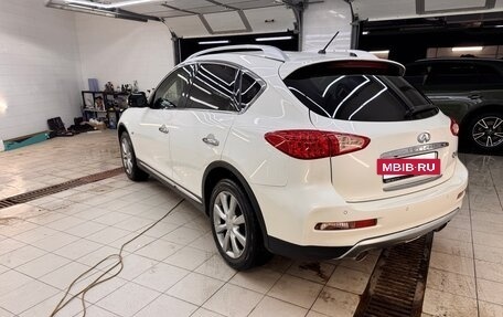 Infiniti QX50 I рестайлинг, 2016 год, 2 500 000 рублей, 6 фотография