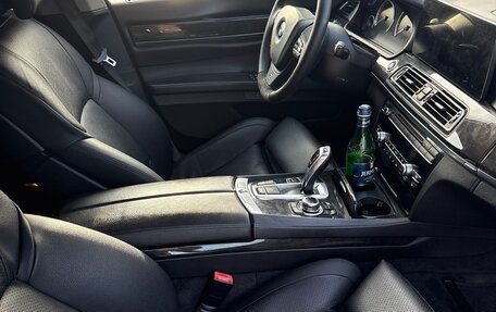 BMW 7 серия, 2010 год, 1 350 000 рублей, 8 фотография