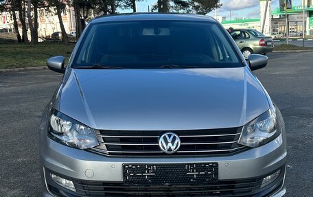 Volkswagen Polo VI (EU Market), 2018 год, 1 400 000 рублей, 2 фотография