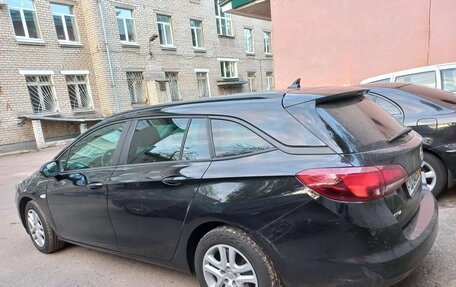 Opel Astra K, 2019 год, 1 670 000 рублей, 13 фотография