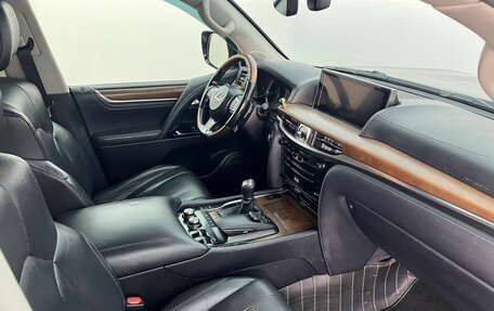 Lexus LX III, 2016 год, 5 600 000 рублей, 10 фотография