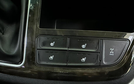 Hyundai Grand Starex Grand Starex I рестайлинг 2, 2019 год, 3 400 000 рублей, 17 фотография