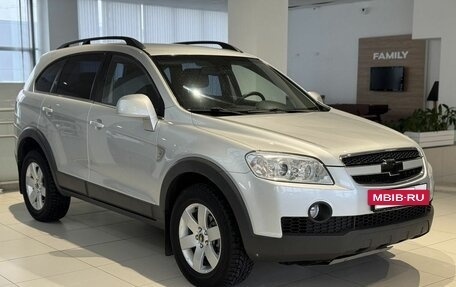Chevrolet Captiva I, 2010 год, 999 000 рублей, 3 фотография