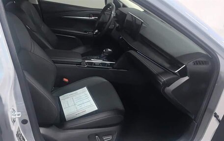 Toyota Camry, 2024 год, 3 450 325 рублей, 8 фотография