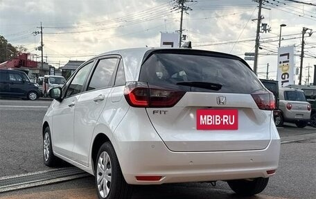 Honda Fit, 2022 год, 969 000 рублей, 2 фотография