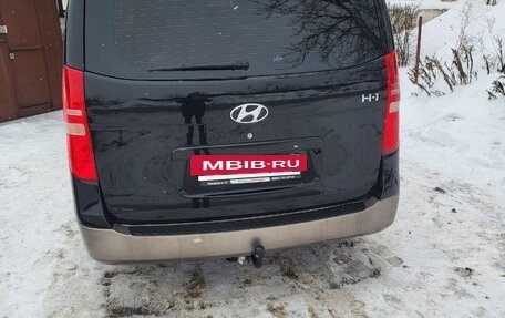 Hyundai H-1 II рестайлинг, 2012 год, 1 650 000 рублей, 3 фотография