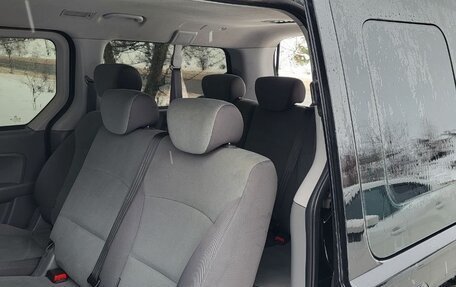 Hyundai H-1 II рестайлинг, 2012 год, 1 650 000 рублей, 5 фотография