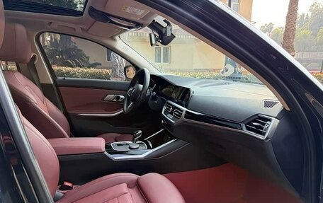 BMW 3 серия, 2021 год, 2 950 000 рублей, 13 фотография