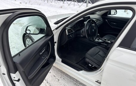 BMW 3 серия, 2017 год, 2 115 000 рублей, 10 фотография