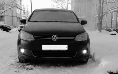 Volkswagen Polo VI (EU Market), 2013 год, 750 000 рублей, 1 фотография