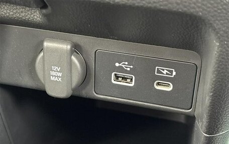 Honda Stepwgn, 2022 год, 2 555 000 рублей, 28 фотография