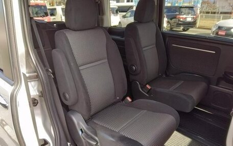 Honda Stepwgn IV, 2016 год, 1 564 000 рублей, 10 фотография