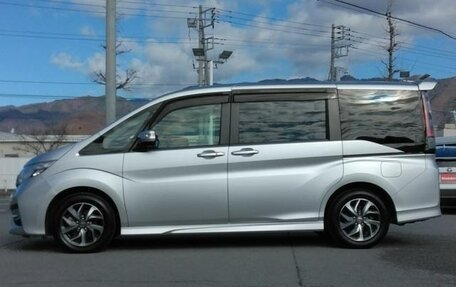 Honda Stepwgn IV, 2016 год, 1 564 000 рублей, 8 фотография