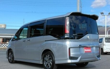 Honda Stepwgn IV, 2016 год, 1 564 000 рублей, 6 фотография