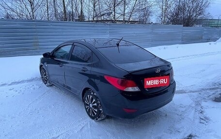 Hyundai Solaris II рестайлинг, 2011 год, 545 000 рублей, 4 фотография