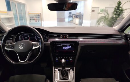 Volkswagen Passat B8 рестайлинг, 2021 год, 2 402 000 рублей, 11 фотография