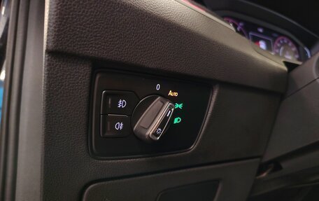 Volkswagen Passat B8 рестайлинг, 2021 год, 2 402 000 рублей, 13 фотография