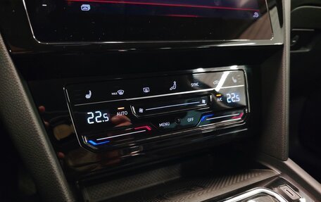 Volkswagen Passat B8 рестайлинг, 2021 год, 2 402 000 рублей, 16 фотография