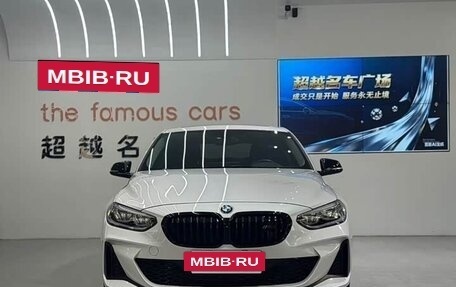 BMW 1 серия, 2022 год, 1 730 000 рублей, 2 фотография