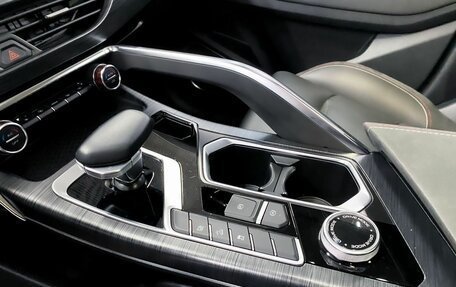 Geely Tugella FY11, 2022 год, 2 970 000 рублей, 17 фотография