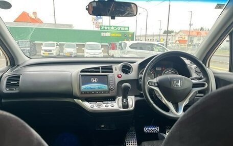 Honda Stream II, 2011 год, 1 012 000 рублей, 5 фотография