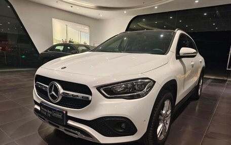Mercedes-Benz GLA, 2023 год, 3 400 444 рублей, 1 фотография