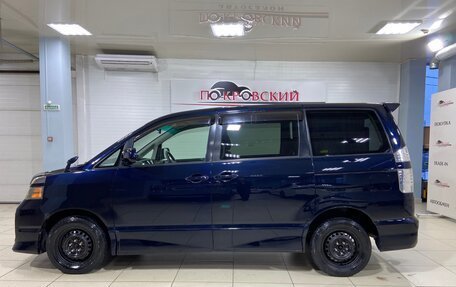 Toyota Voxy II, 2005 год, 940 000 рублей, 9 фотография